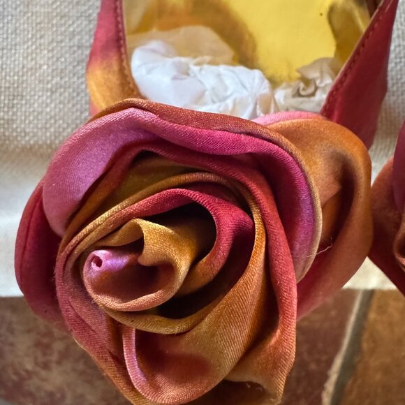 Vintage GUESS by Marciano Satin Rose Slingback Heels | Size 7M | NWOT - Picture 5 of 10